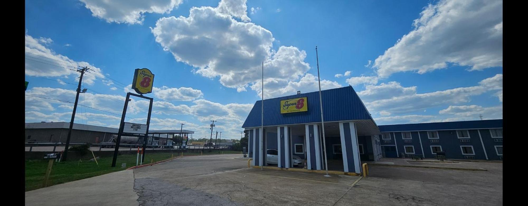 Super 8 By Wyndham Buffalo Exterior foto